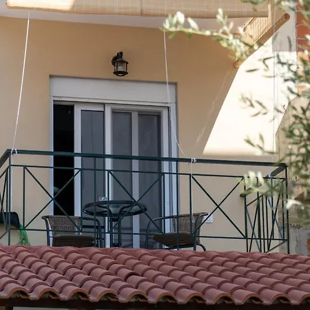 Stylish 1-bdrm Family Apartment, Kallithea