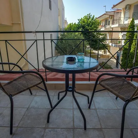 Stylish 1-bdrm Family Apartment, Kallithea *