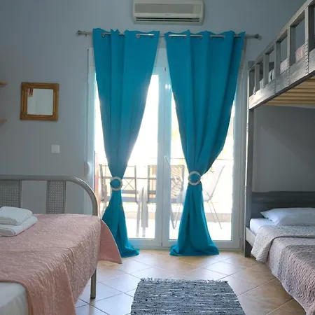 Stylish 1-bdrm Family Apartment, Kallithea